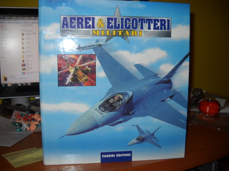 libro completo 52 N raccoglitore fabbri editori 2001 aeri e elicotteri da guerra 00711