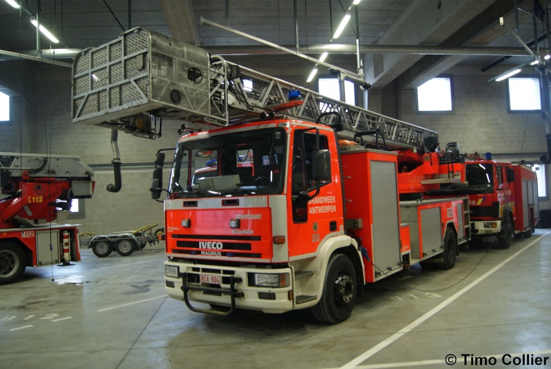 Brandweer Antwerpen - Page 4 Dsc06233