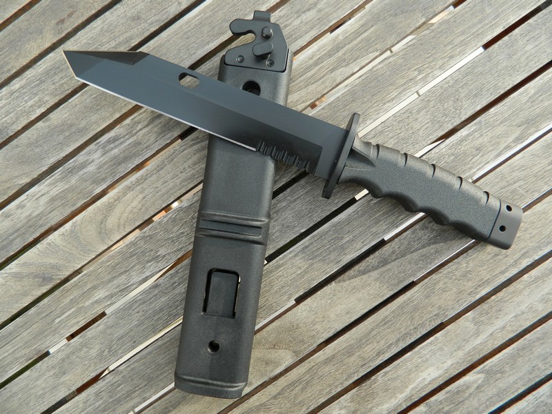 CZ 75 P-07 DUTY POCKET KNIFE Cz_80511