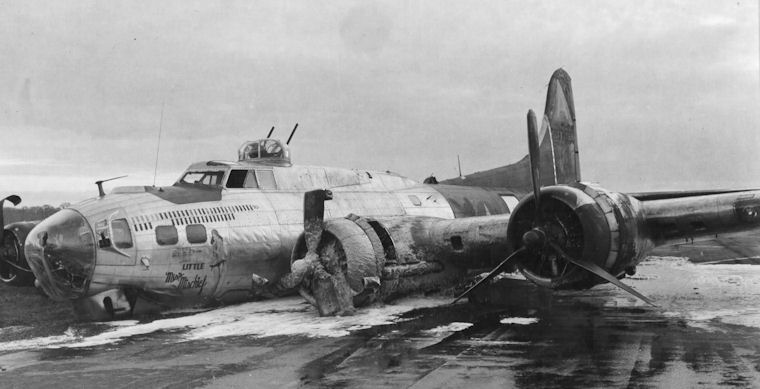 B-17 G....au sol raid du 6 mars 1944 - Page 2 Boeing10