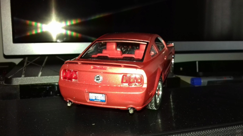 FORD MUSTANG 2005GT revell au 1/25  20211144