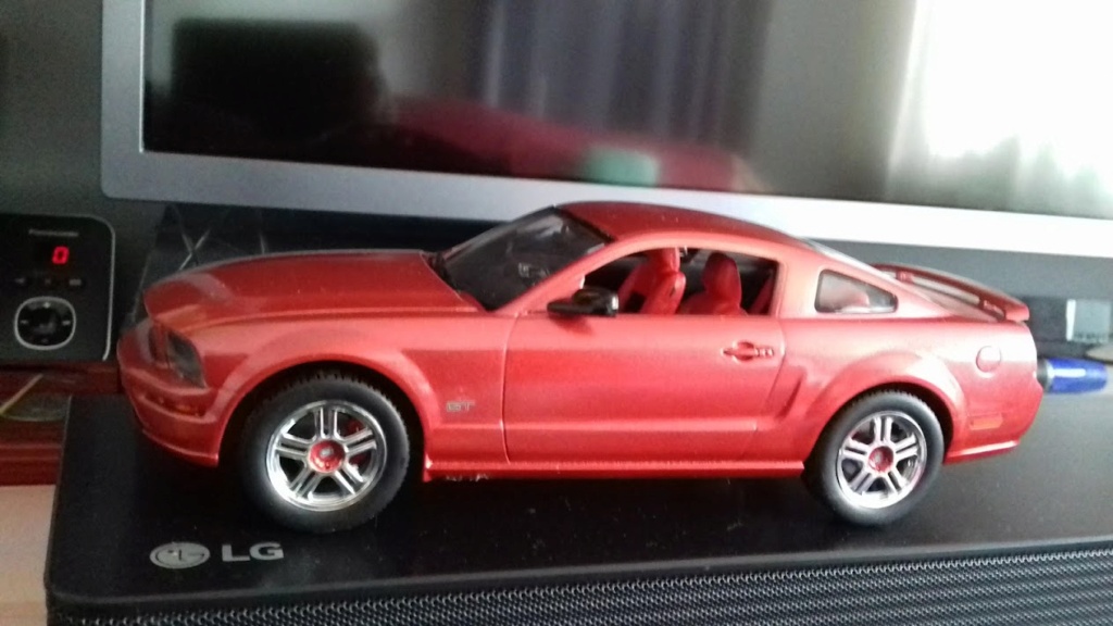FORD MUSTANG 2005GT revell au 1/25  20211145