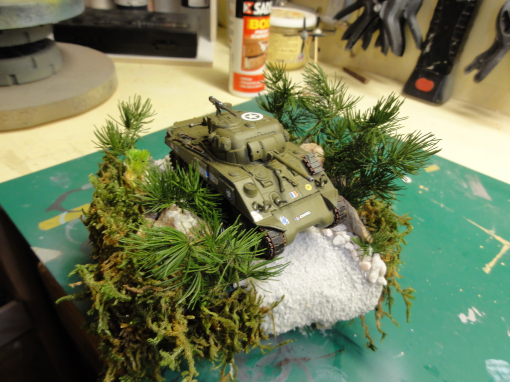 mon premier blindé heller au 1/72 M4A2 SHERMAN Dsc00518