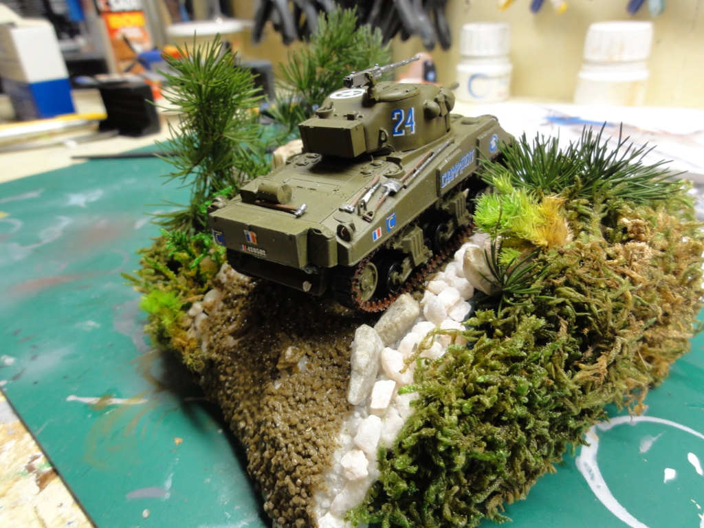 mon premier blindé heller au 1/72  M4A2 SHERMAN  Dsc00522