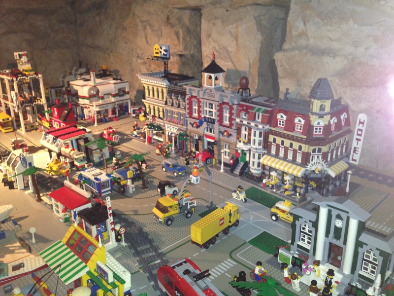 My Lego City - Page 3 Img_0211
