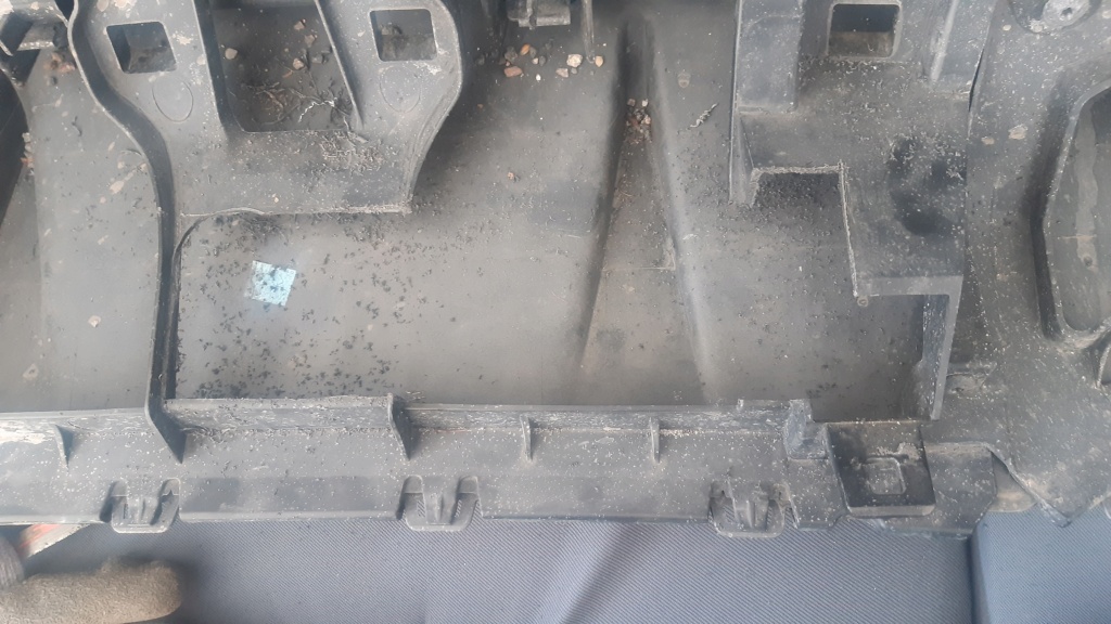TUTO installation d'un attelage sur un TTS roadster MK3 20230278