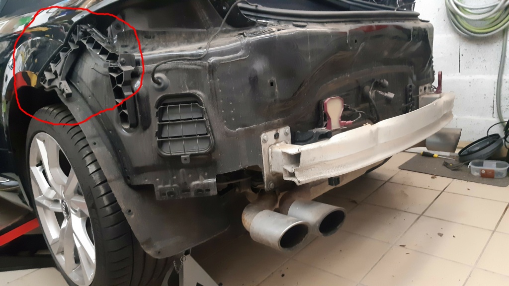TUTO installation d'un attelage sur un TTS roadster MK3 Clips10