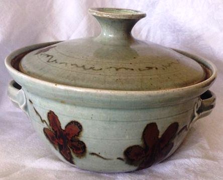 Unmarked Casserole Pot Unmark10