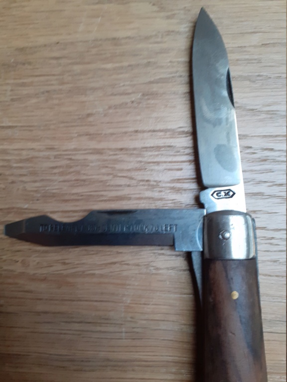 couteau de poche type TL 29 et autre modèle 20200963