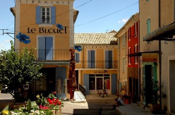 Provence  : pays   d'Avignon  Forcalquier   Manosque  etc.. Detour10