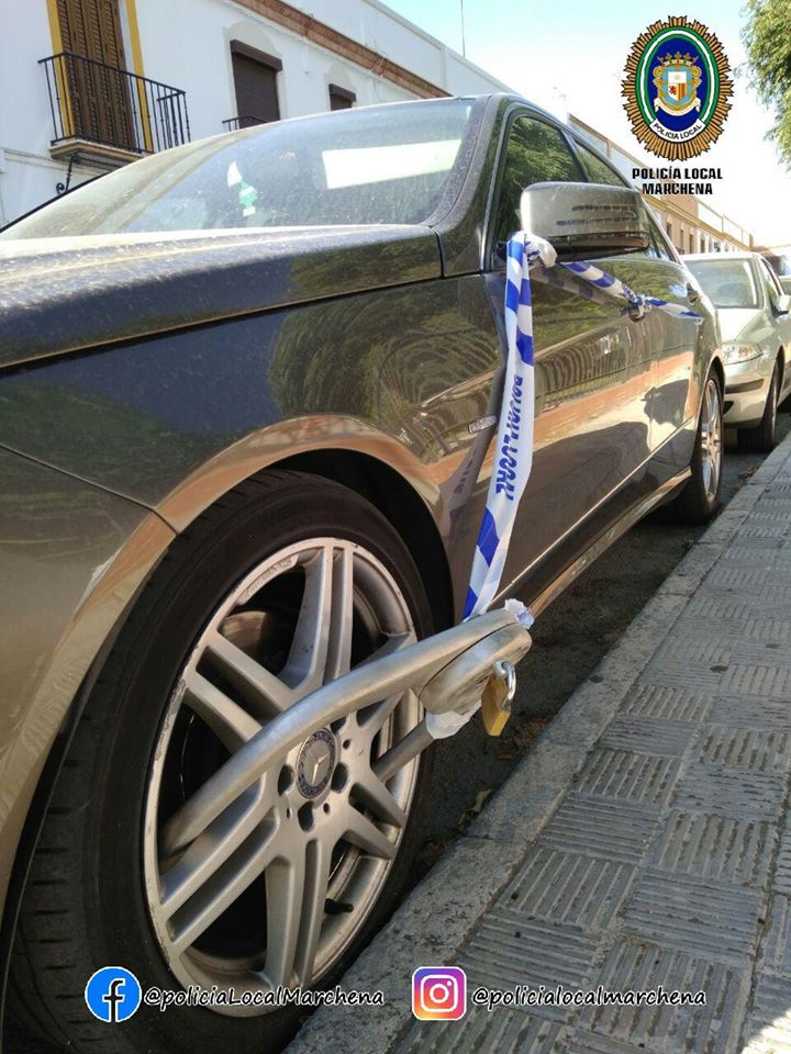 policía - La Policía Local recupera un coche robado Coche_10