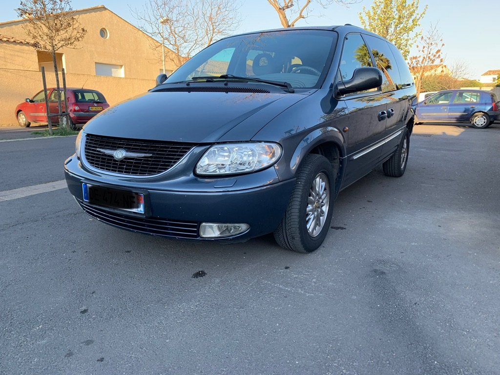 grand voyager 3.3 awd limited