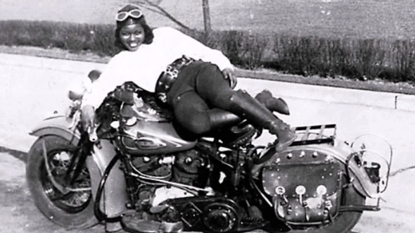 Bessie Stringfield, la femme noire qui a traversé l’Amérique raciste à moto Moto_t10