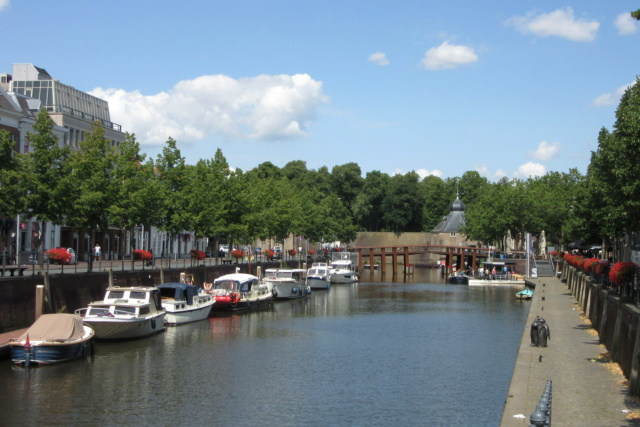 Carnet de voyage avec photos aux Pays-Bas découverte en train Red_1311