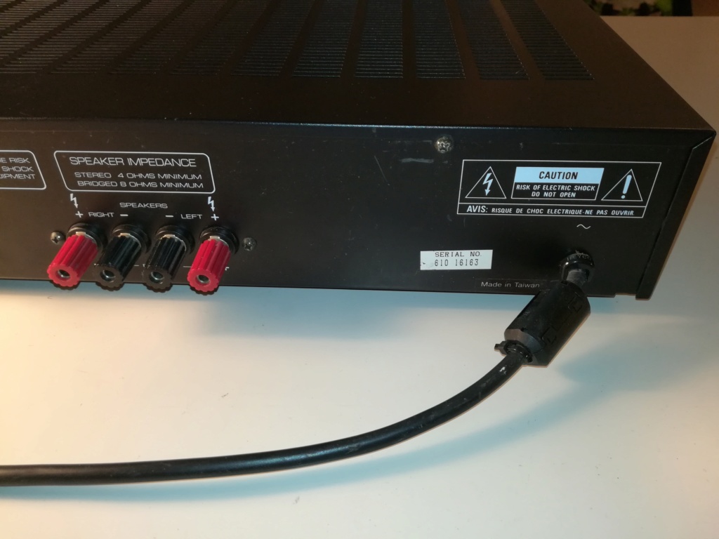 Amplificador Rotel RB-970BX 2019-026