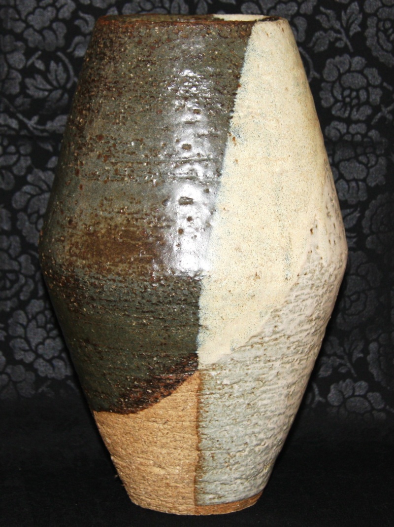 Heavy stoneware vase Sp110