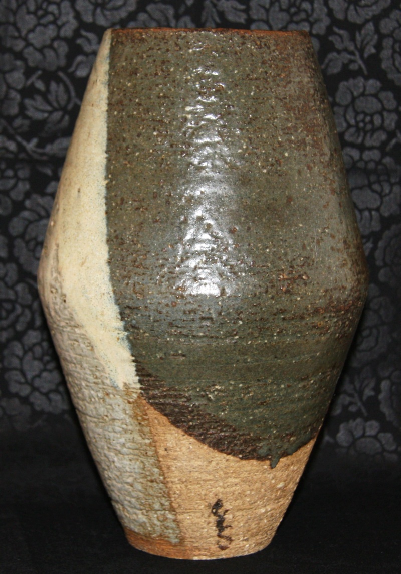 Heavy stoneware vase Sp210