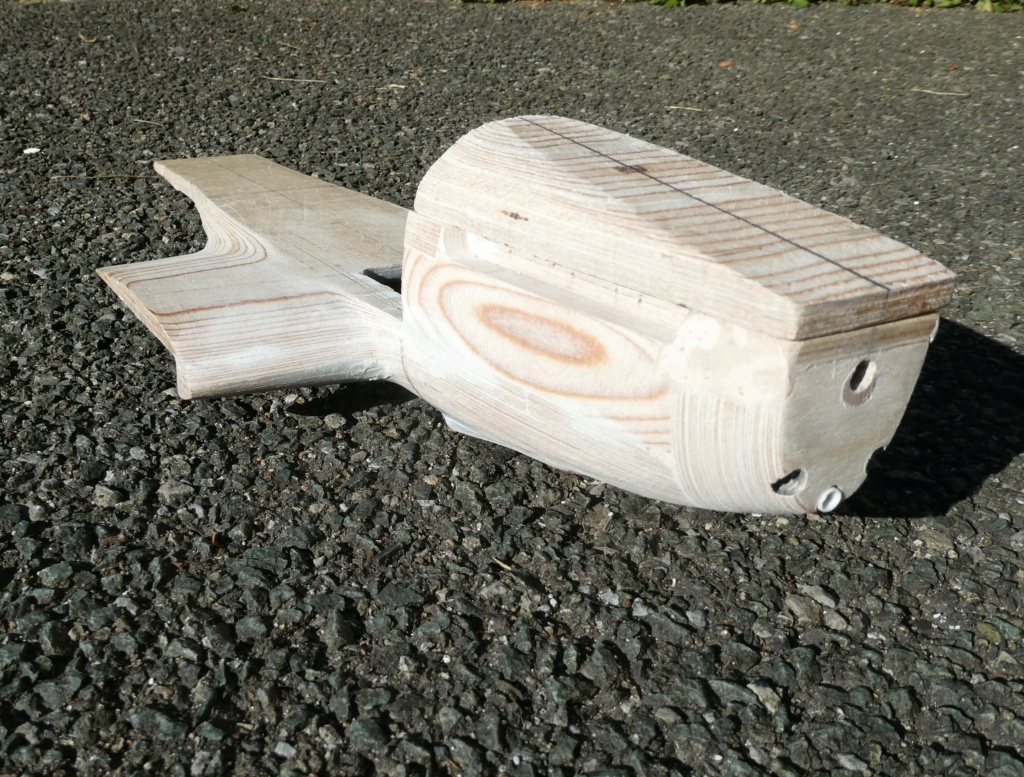 Morane-Saulnier MS.475 Vanneau au 1/16 scratch intégral en bois massif sculpté : fuselage arrière et empennage - Page 2 2738