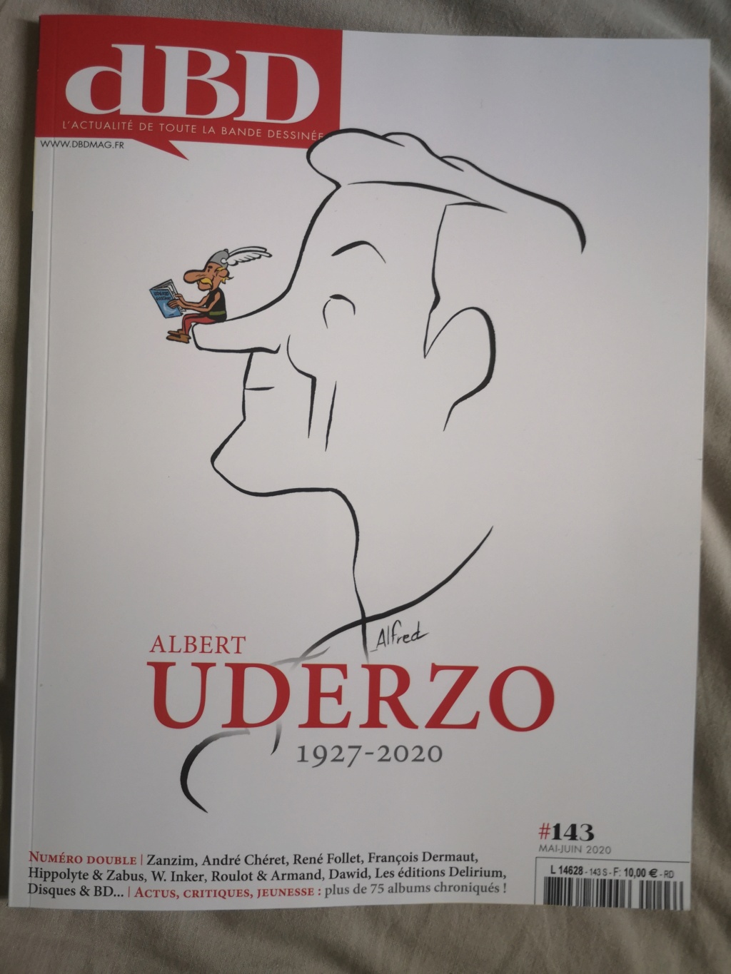 Hommage à Albert Uderzo dans le DBD de juin avec un très bel article  écrit par son ami Alain Duchêne Img_2102
