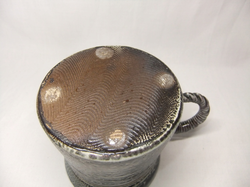 AD or AB mark, salt glazed mug - Anthony Dix  Dscf0129