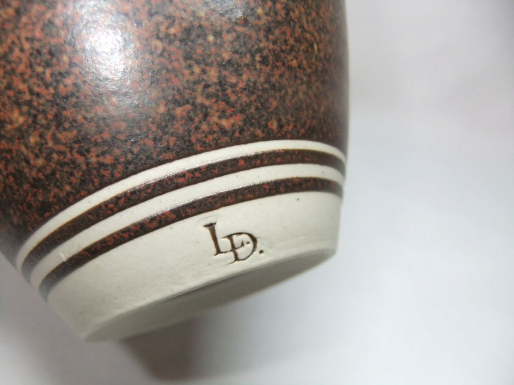 Anyone recognise the LD mark on this Vase - Louise Darby Dscf0226