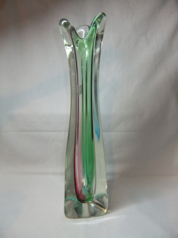 Is anyone able to confirm if this is a Murano Sommerso Vase? Japanese Dscf1424
