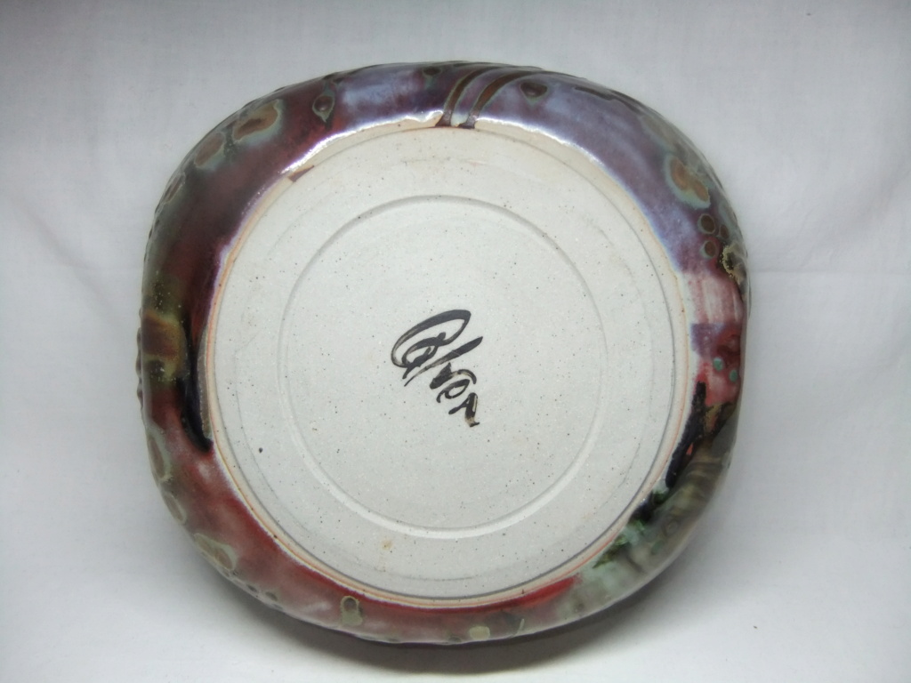 signature on this Bowl - John Calver  Dscf6120