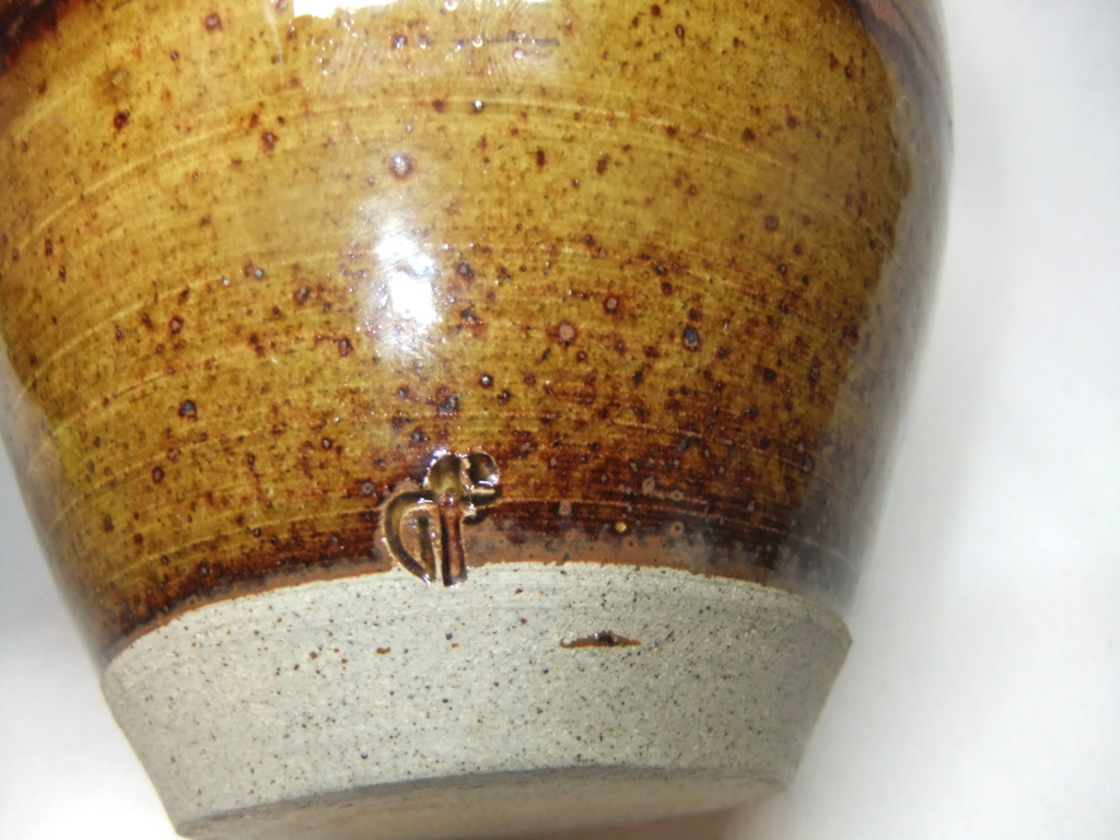 Anyone recognize the mark on this Vase? DF? Dscf6916