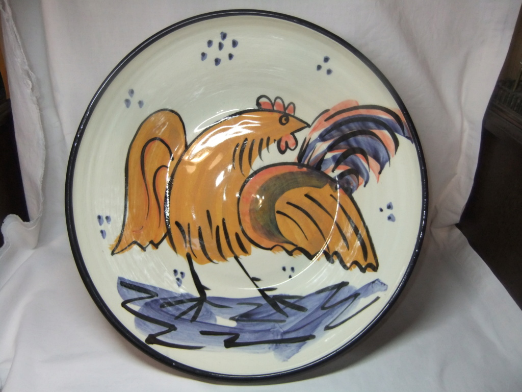 DC mark on bird decorated bowl (not Daphne Carnegy) Dscf8215