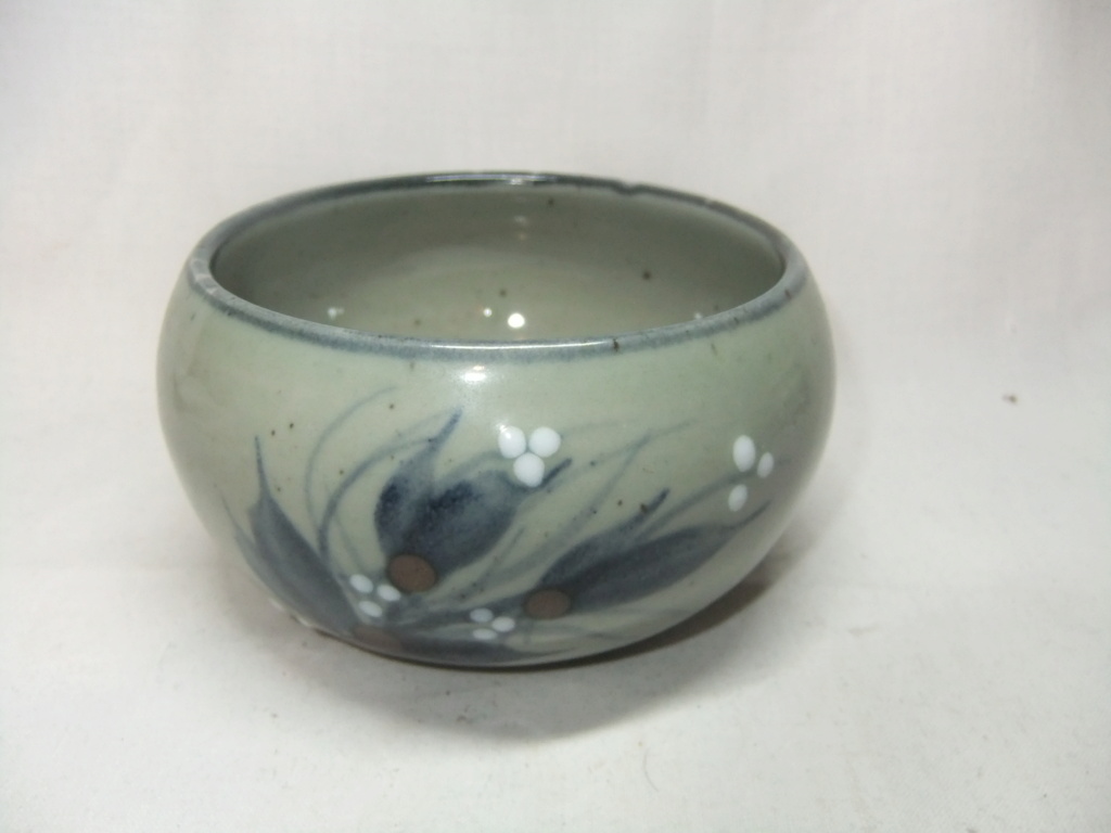 Floral Pottery Bowl ML Mark - Slaidburn Pottery Dscf9527