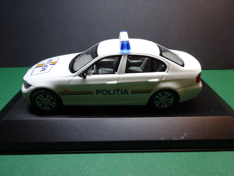 ma collection voiture police et gendarmerie du monde au 1/43 - Page 2 Dsc08497