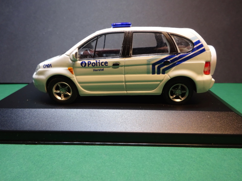 ma collection voiture police et gendarmerie du monde au 1/43 Dsc08575