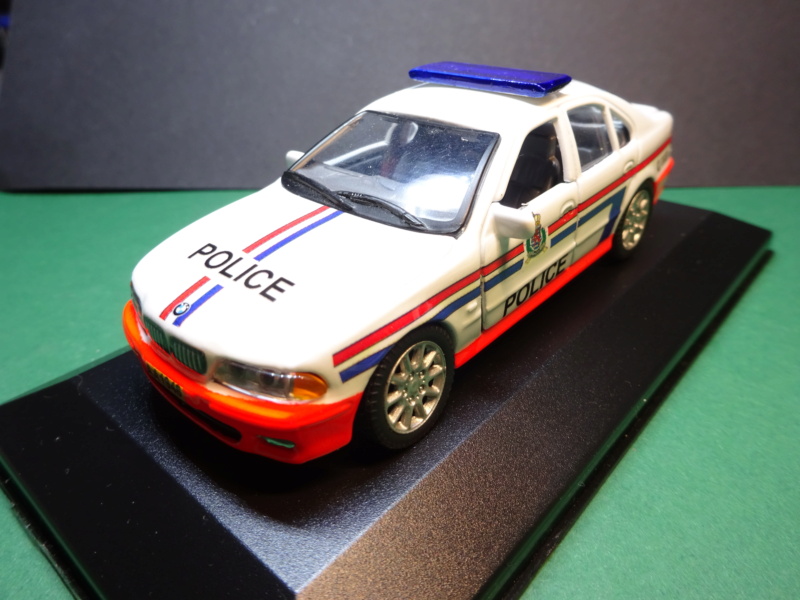 ma collection voiture police et gendarmerie du monde au 1/43 Dsc08583