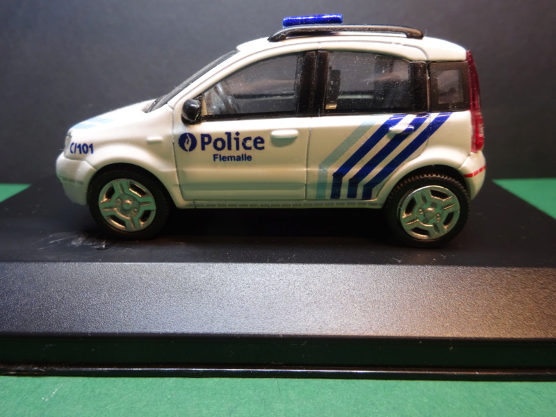 ma collection voiture police et gendarmerie du monde au 1/43 Dsc08676