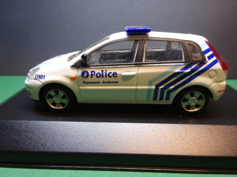 ma collection voiture police et gendarmerie du monde au 1/43 - Page 2 Dsc08793
