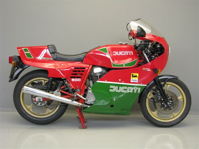 ducati 900 mike hailwood replica kit tamiya 1/12 Ducati10