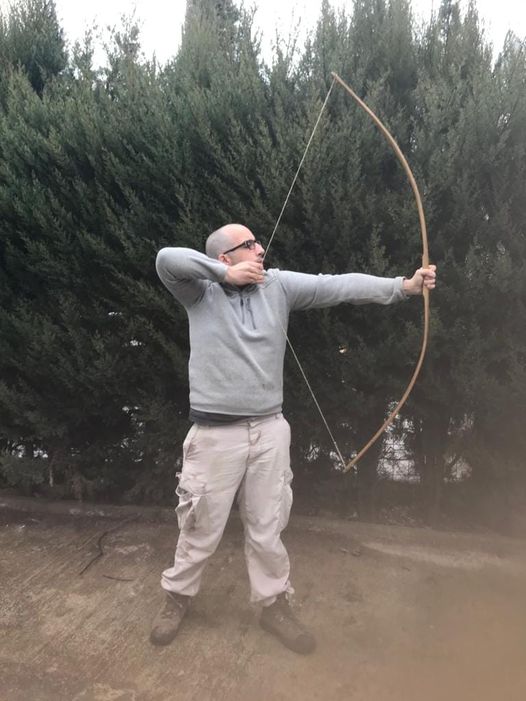 Arco de robinia de 66" 15025010