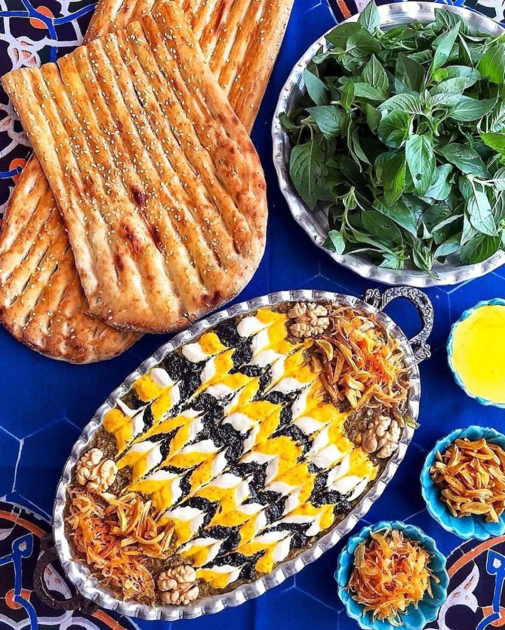 Кашк баклажан (Kashk bademjan) — это название еще одного вкусного иранского блюда Photo270