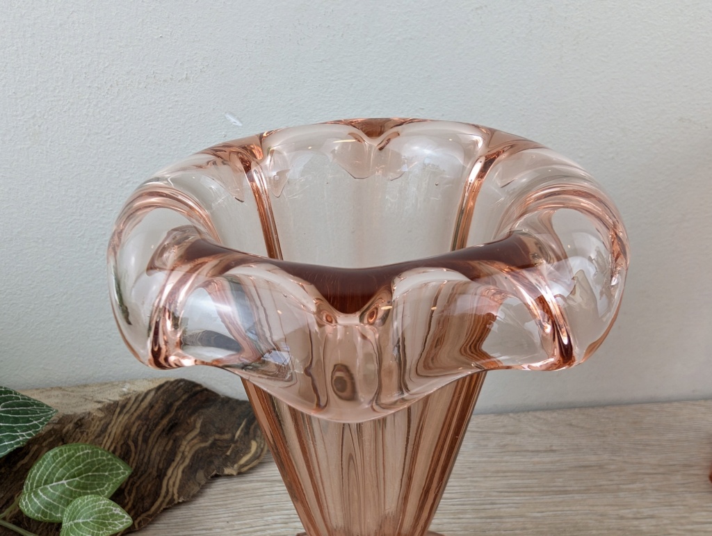 Please help - art deco pink glass vases - poss val st lambert Pxl_2013