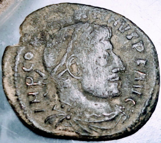 Nummus de Constantino I. SOLI INVICTO COMITI. Img_3215
