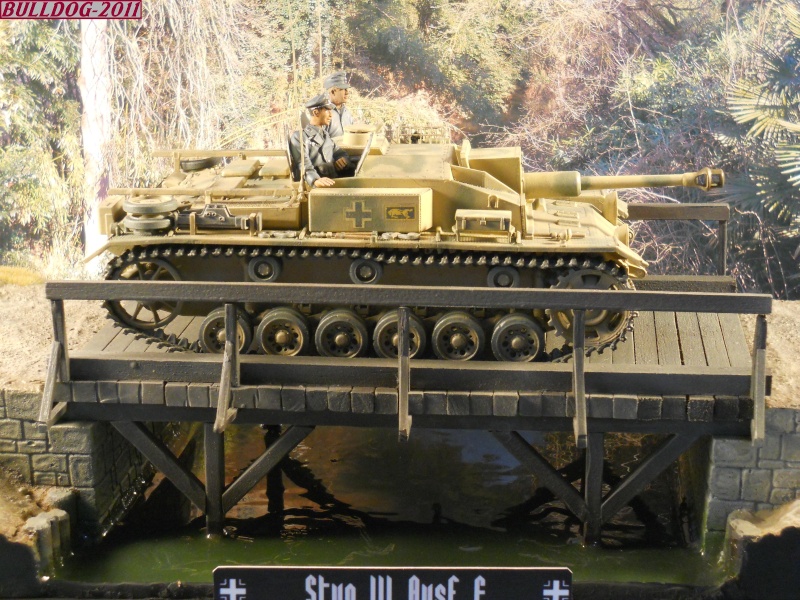 Stug III AusF F , 1/35 Dragon Stg3f012