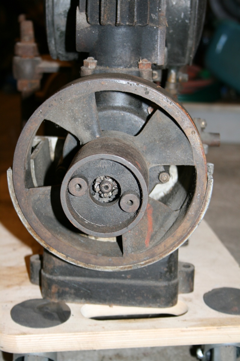 Pieces pour un moteur Rajeuni type R Img_5310