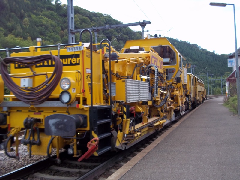 Plasser & Theurer USP 2000 SWS Profileuse - Kibri 16060 DB Bahnbau 100_3510