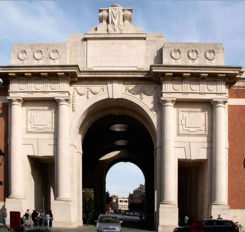 Ypres : la porte de Menin (mennenpoort in ieper) 50ie10