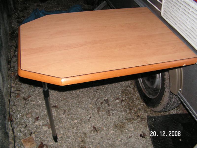 Pied de table télescopique pour extérieur Pict0139