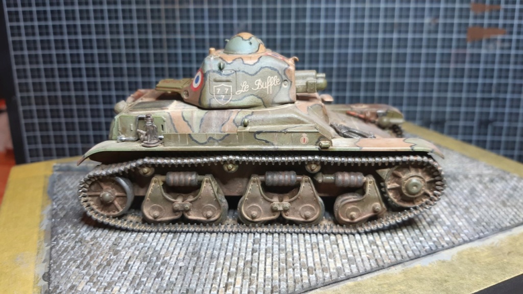 1/35° Renault R 35 Tamiya - Page 4 D15