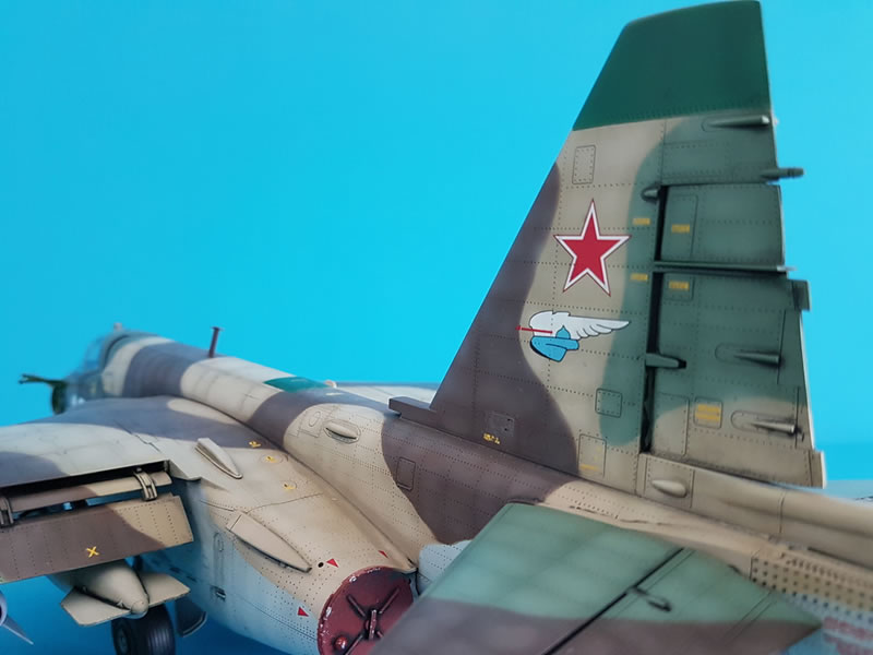 Fil rouge CCCP / 2022 * SU-25 Frogfoot Zvezda 1/72° - Page 3 D22