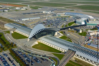 VISITE DE L'AEROPORT DE LYON ST EXUPERY Gare_d10