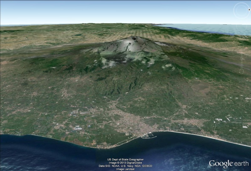 Le plus grand volcan d'Europe est français (agitez vos méninges !) Etna_311