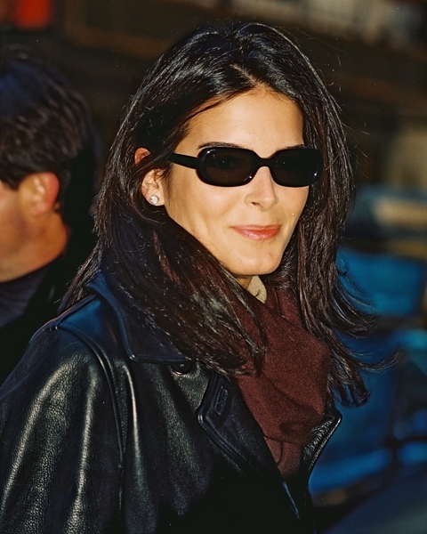 Jane Rizzoli ( Angie Harmon) Angie_10